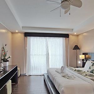 King Suite Sea View